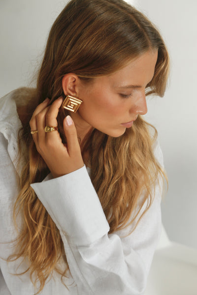 THE LINE MAZE EARRINGS GOLD  | BABY LEMONADE STORE