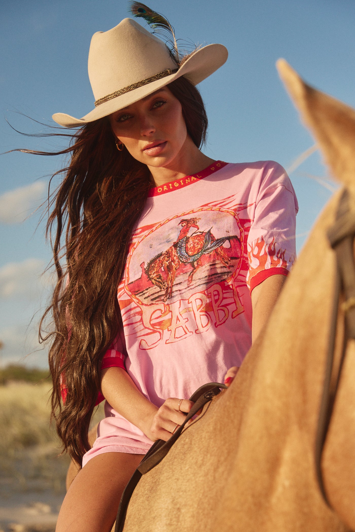 SABBI THE VERY OVERSIZED FLAMING COWBOY TEE PINK